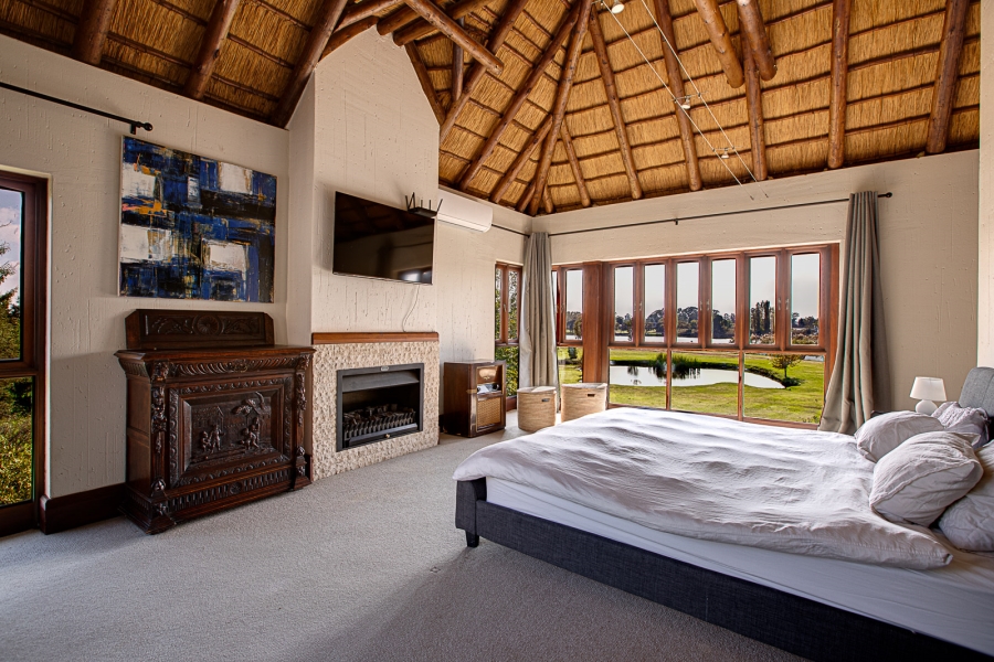 5 Bedroom Property for Sale in Cloudy Creek Free State